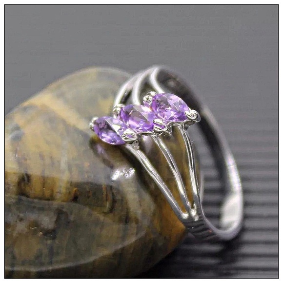 New Sterling Silver Natural Amethyst Ring Size 7 - Picture 1 of 4